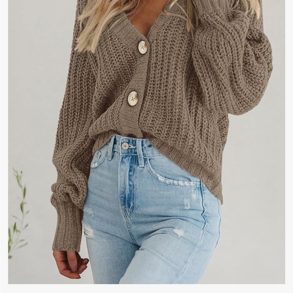 Chunky Knit Open Front Sweater Long Sleeve Button Loose Short Cardigan
8099 - Picture 9 of 11